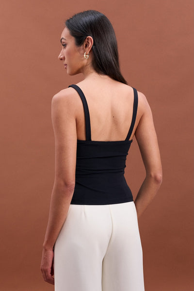 wygody, wsparcia i stylu z Topem Jane z Wszytymi Miseczkami