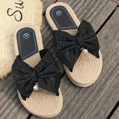 Sofia Bow Slide Sandals, które łączą w sobie styl, wygodę i elegancję.