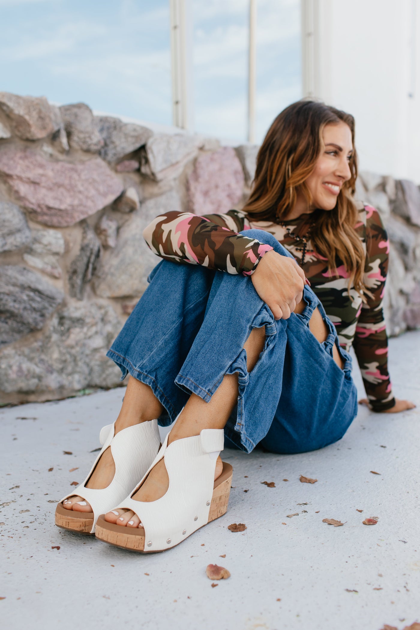 Corky’s White Frisky Wedges