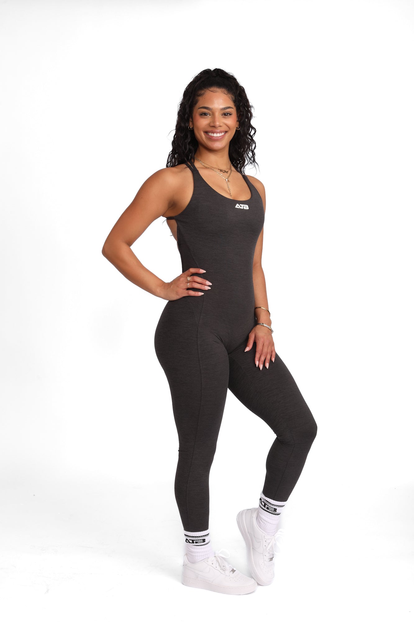 Codzienny Kombinezon ATB, który łączy w sobie styl, wygodę i wszechstronnosc