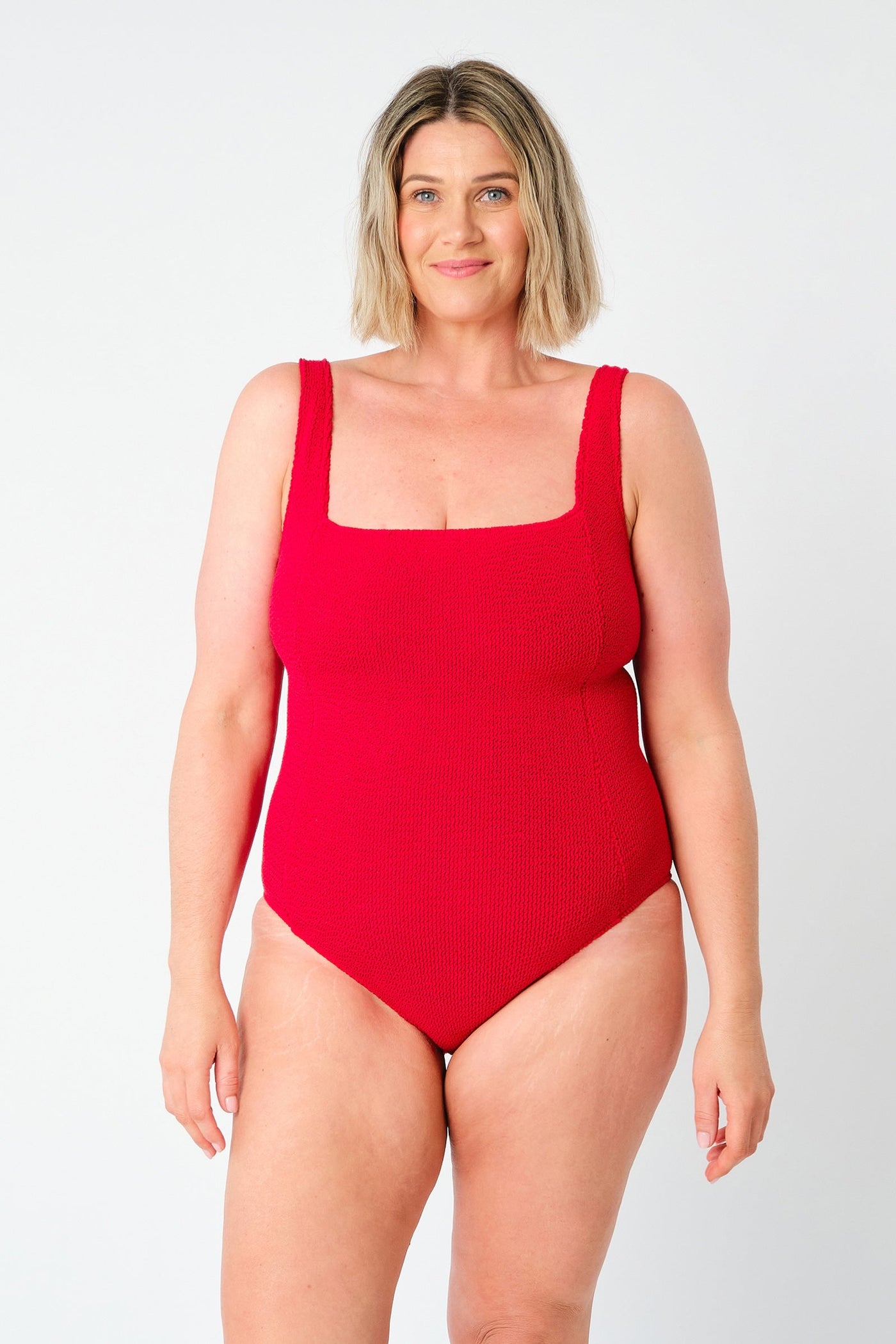 UNE PIECE-Crinkle Cut Square Neck One Piece RED
